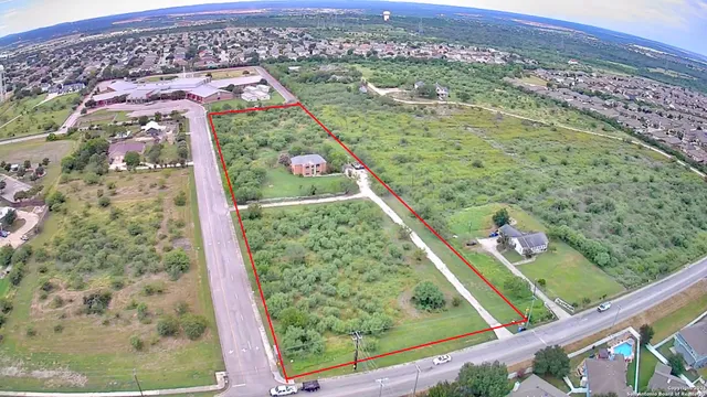 $595,000 | 2321 Green Valley Road, Cibolo, TX 78108