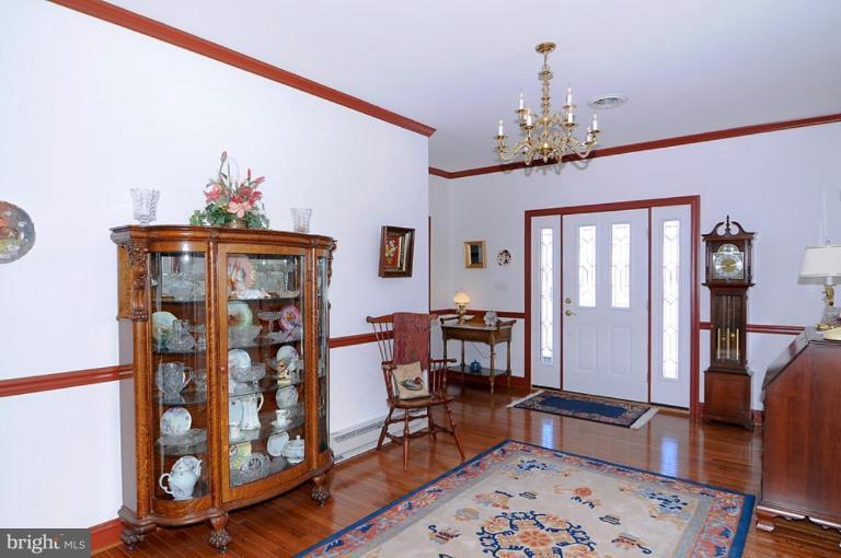 3940 Sells Mill Road Taneytown, MD 21787 - Photo 12 of 28 Entrance / Foyer
