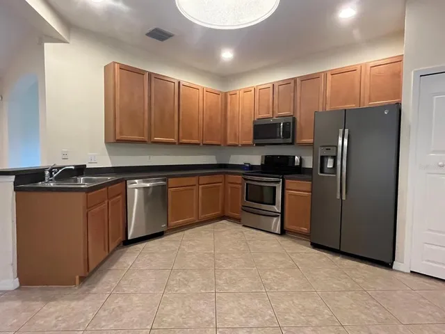 $2,700 | 4166 Heirloom Rose Place, Oviedo, FL 32766