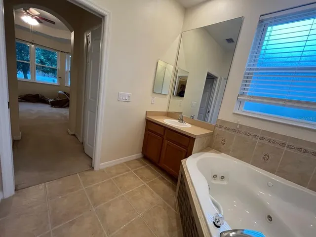 $2,700 | 4166 Heirloom Rose Place, Oviedo, FL 32766