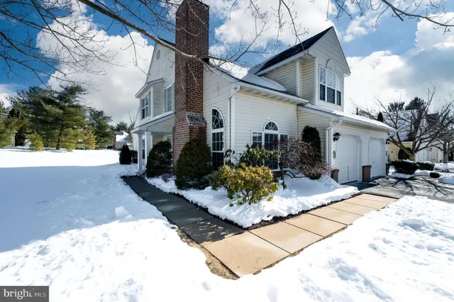 $325,000 | 124 Hickory Lane, Reading, PA 19610