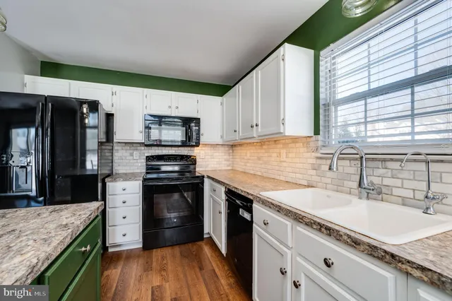 $325,000 | 124 Hickory Lane, Reading, PA 19610