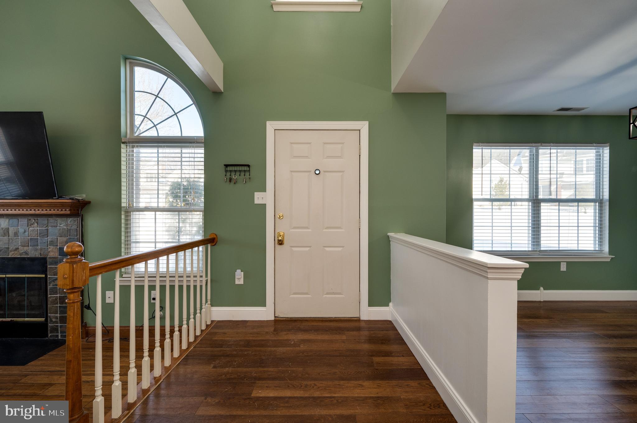 124 Hickory Lane Reading, PA 19610 - Photo 5 of 55 Step into the foyer.