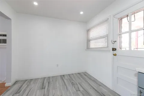 $3,000 | 67-27 211th Street | Oakland Gardens
