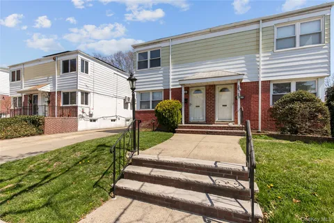 $3,000 | 67-27 211th Street | Oakland Gardens