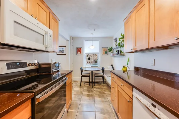 $3,250 | 86 Jersey Street, Unit 64, Boston, MA 02215