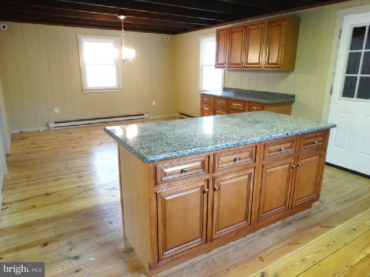 1406 Newman Road Pennsburg, PA 18073 - Photo 8 of 18 Gallery Image 8