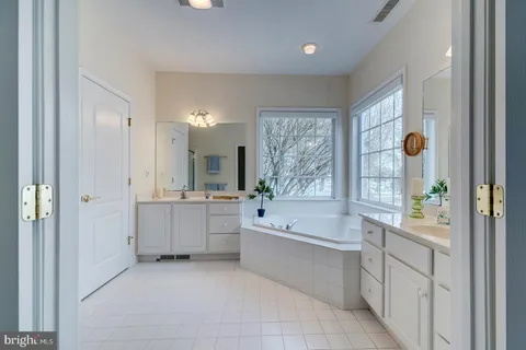 a view of a walk in closet