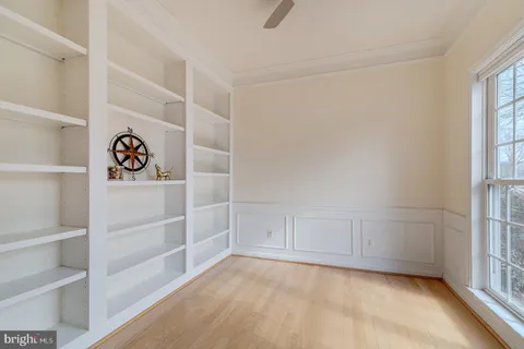 a close view of a fireplace in a room