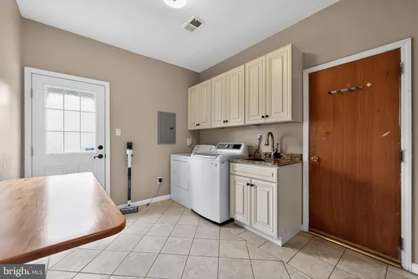 $600,000 | 1200 Cardinal Lane, Cherry Hill, NJ 08003