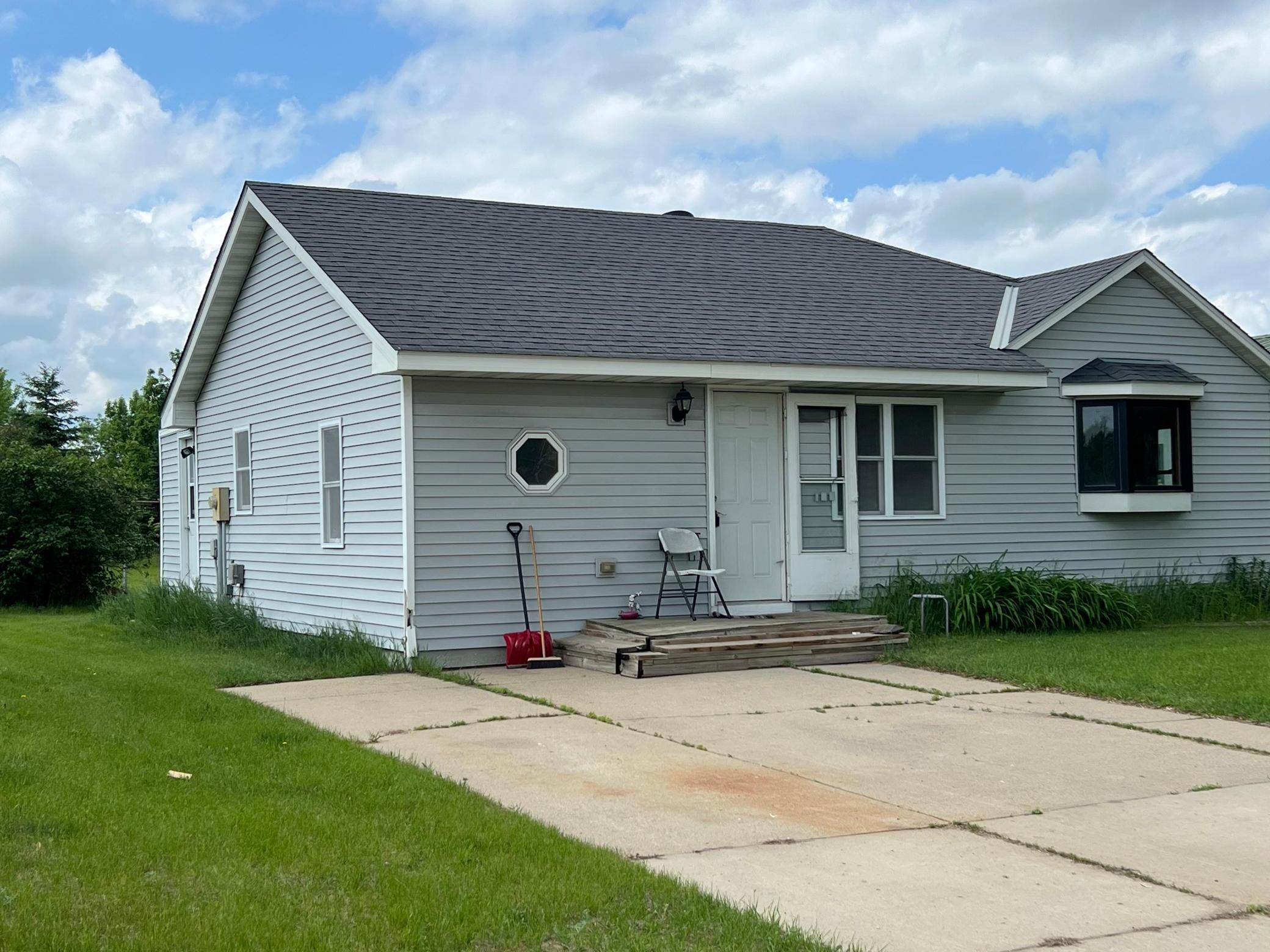 401 4th Street Northwest Wadena, MN 56482 - Photo 2 of 18
