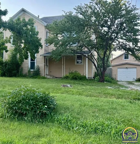 $174,900 | 416 West 6th Street, Holton, KS 66436