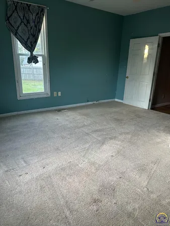 $174,900 | 416 West 6th Street, Holton, KS 66436