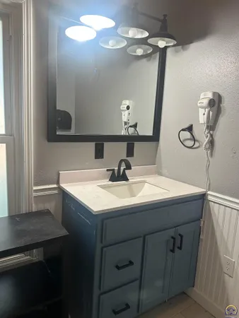 $174,900 | 416 West 6th Street, Holton, KS 66436