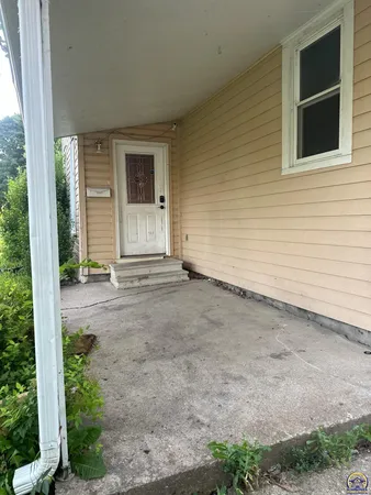 $174,900 | 416 West 6th Street, Holton, KS 66436