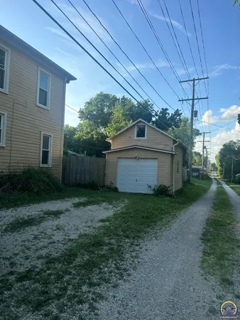 $174,900 | 416 West 6th Street, Holton, KS 66436