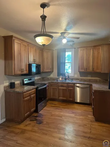 $174,900 | 416 West 6th Street, Holton, KS 66436