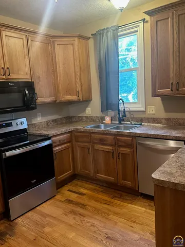 $174,900 | 416 West 6th Street, Holton, KS 66436