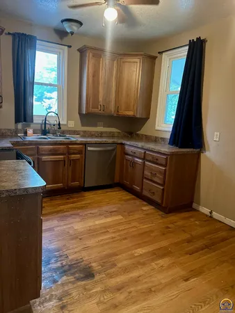 $174,900 | 416 West 6th Street, Holton, KS 66436