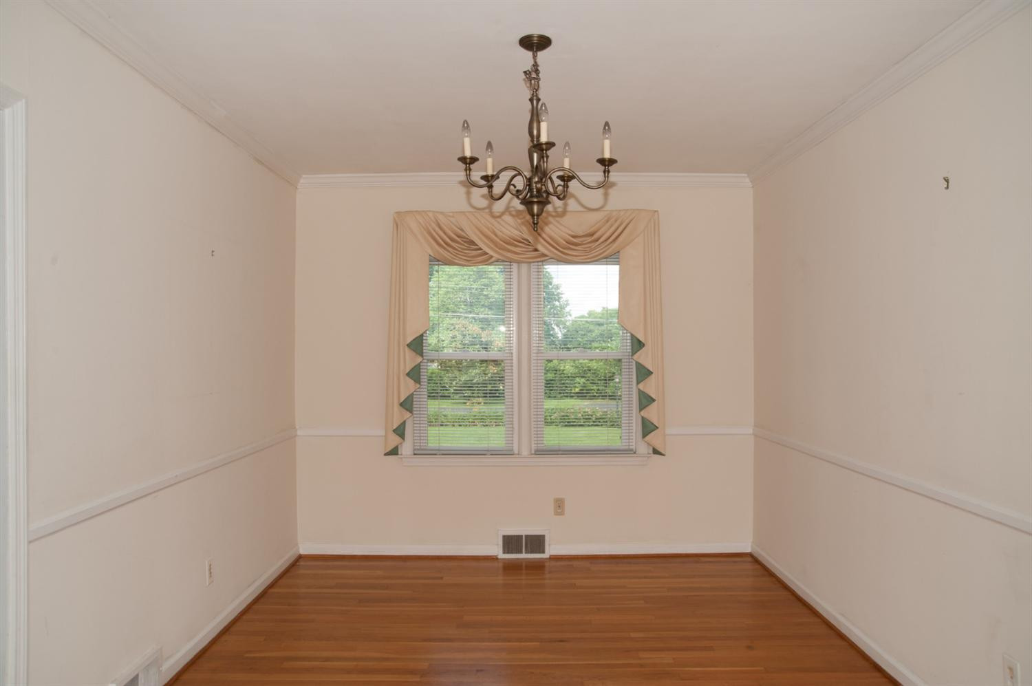 1925 Fontaine Road Lexington, KY 40502 - Photo 4 of 21 Photo 4