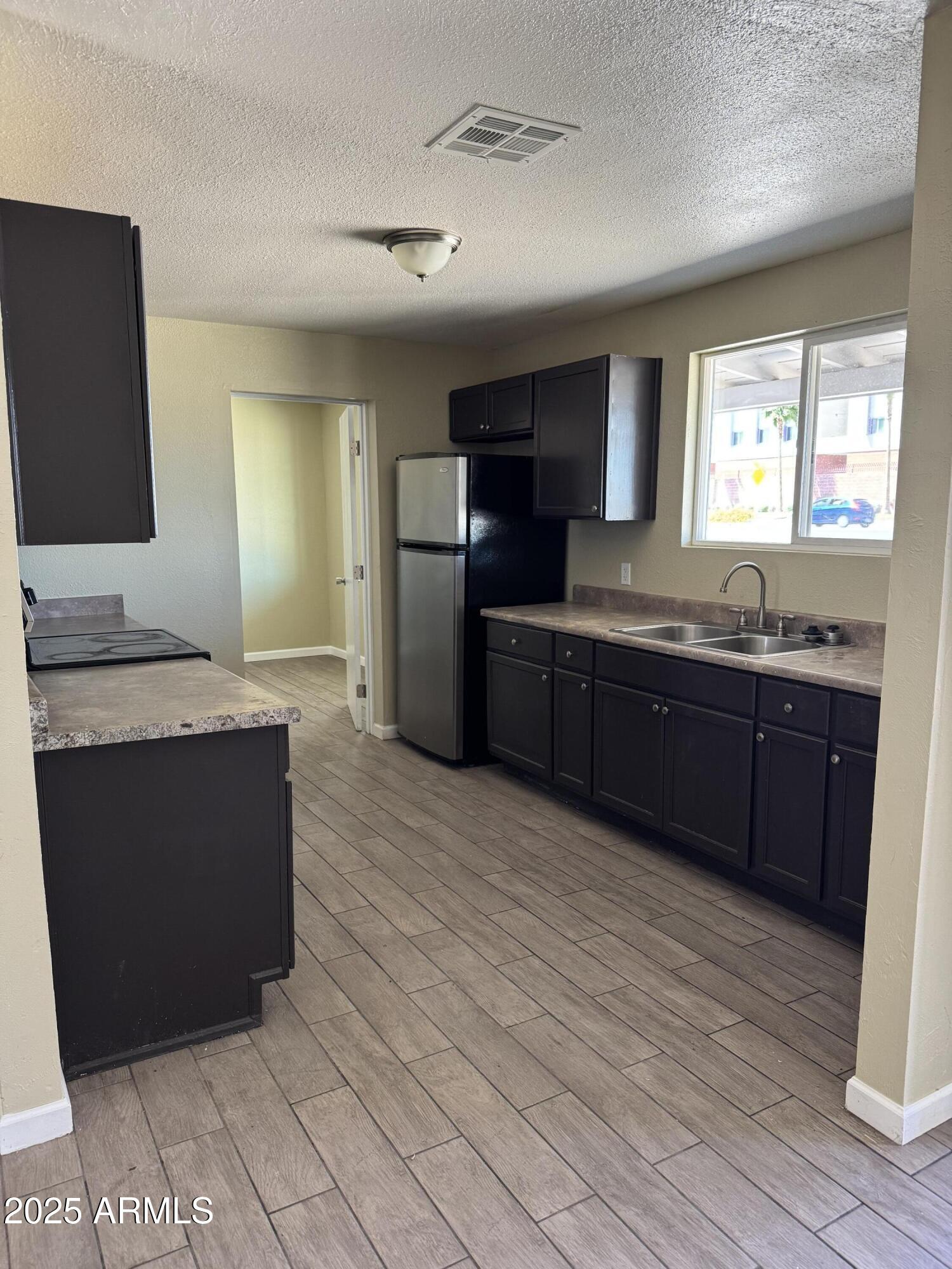 2801 West Camelback Road Phoenix, AZ 85017 - Photo 1 of 21 IMG_2880