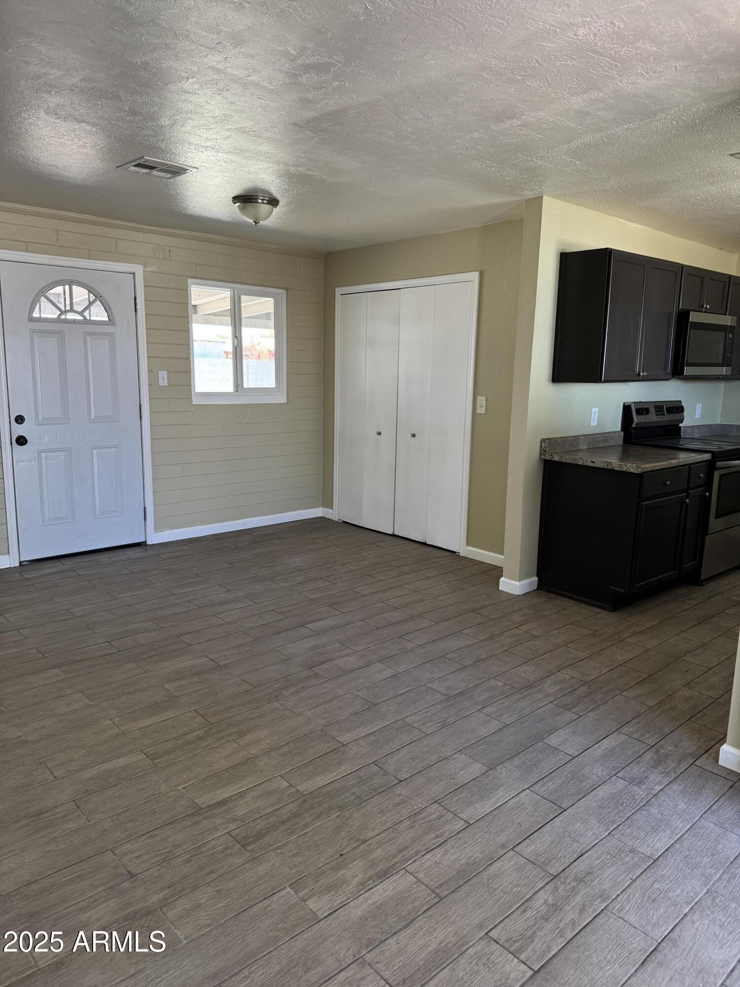 2801 West Camelback Road Phoenix, AZ 85017 - Photo 13 of 21 IMG_2884