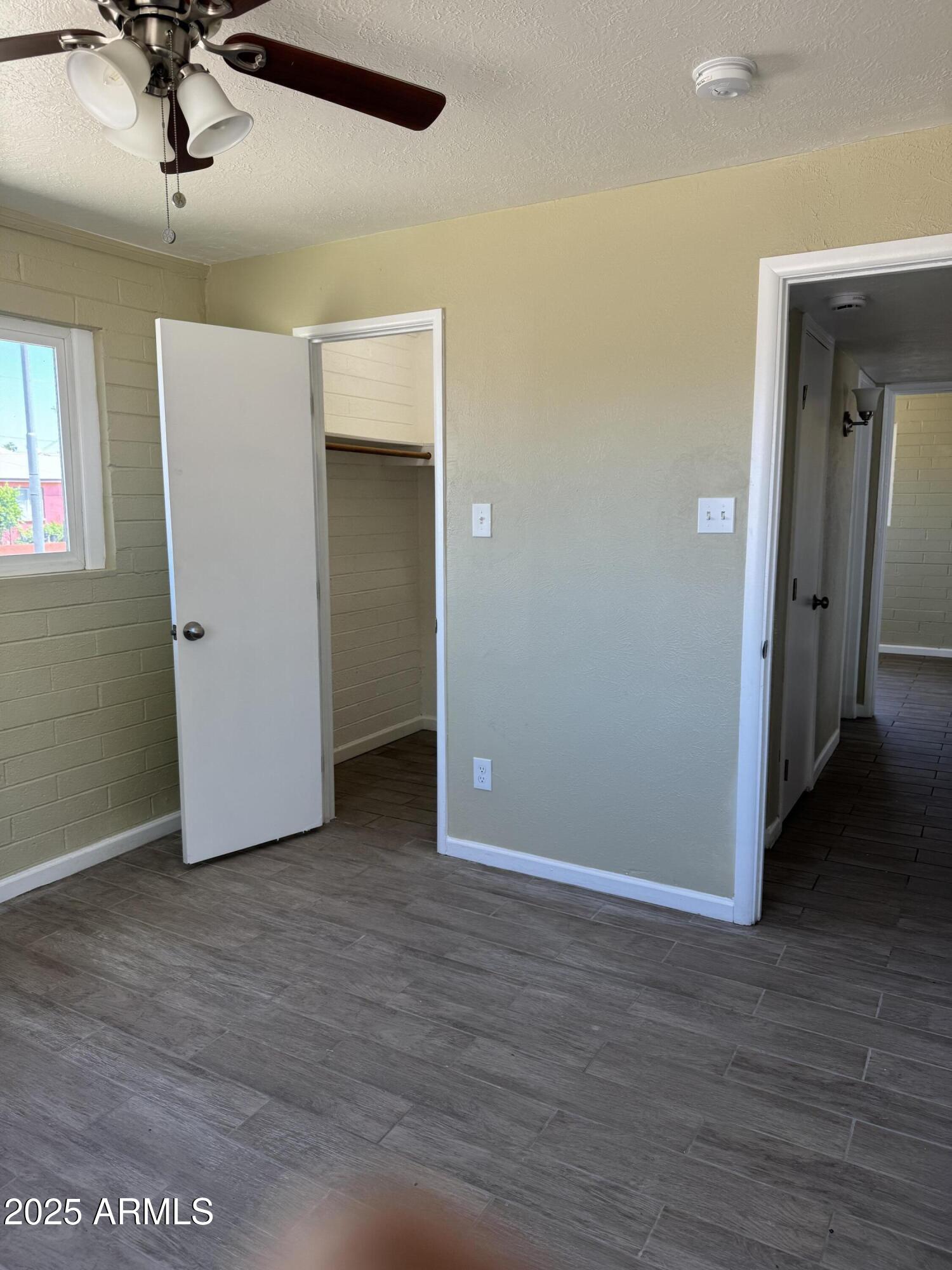 2801 West Camelback Road Phoenix, AZ 85017 - Photo 9 of 21 IMG_2888