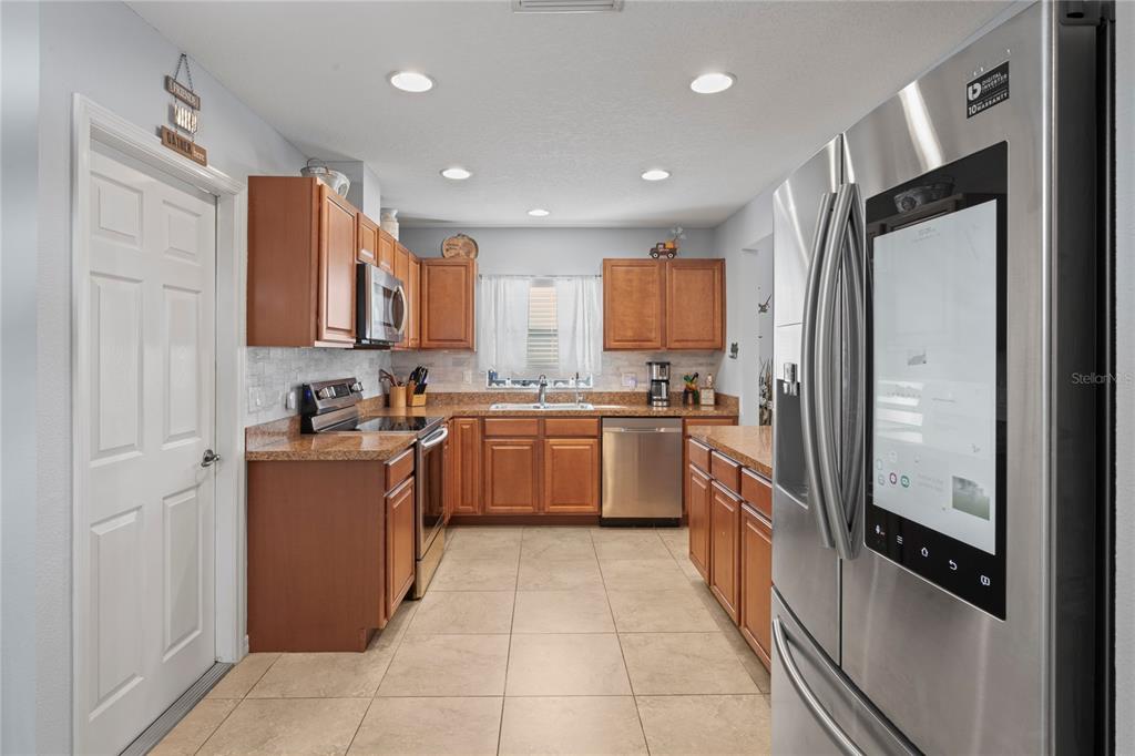 6315 Shane Lane New Port Richey, FL 34653 - Photo 11 of 55 Gallery Image 11
