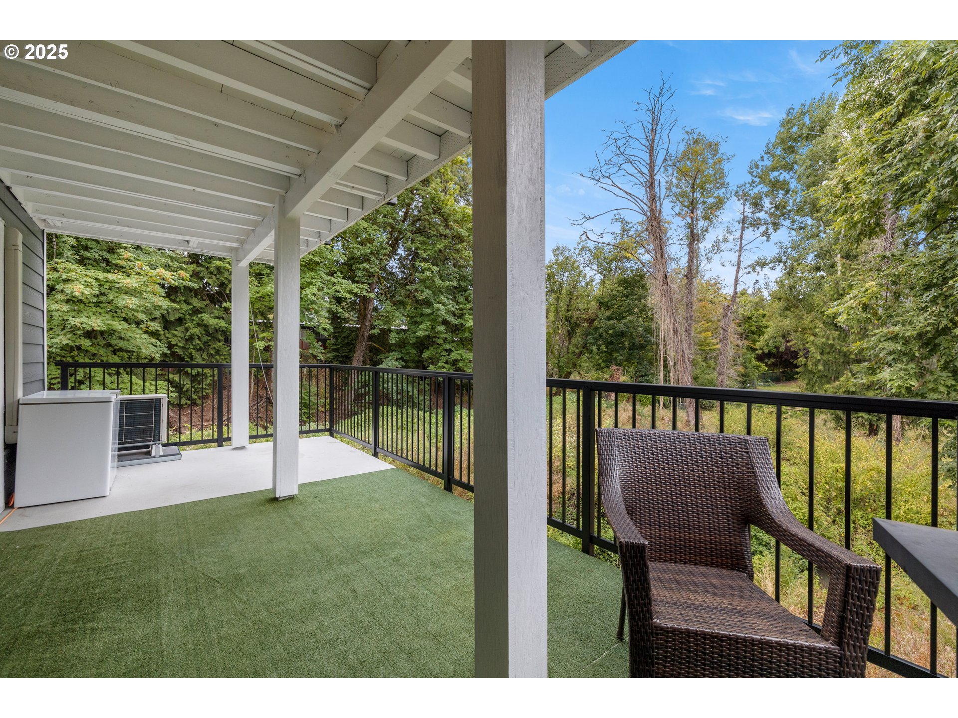 5127 Southwest Oleson Road Portland, OR 97225 - Photo 18 of 25 Gallery Image 18