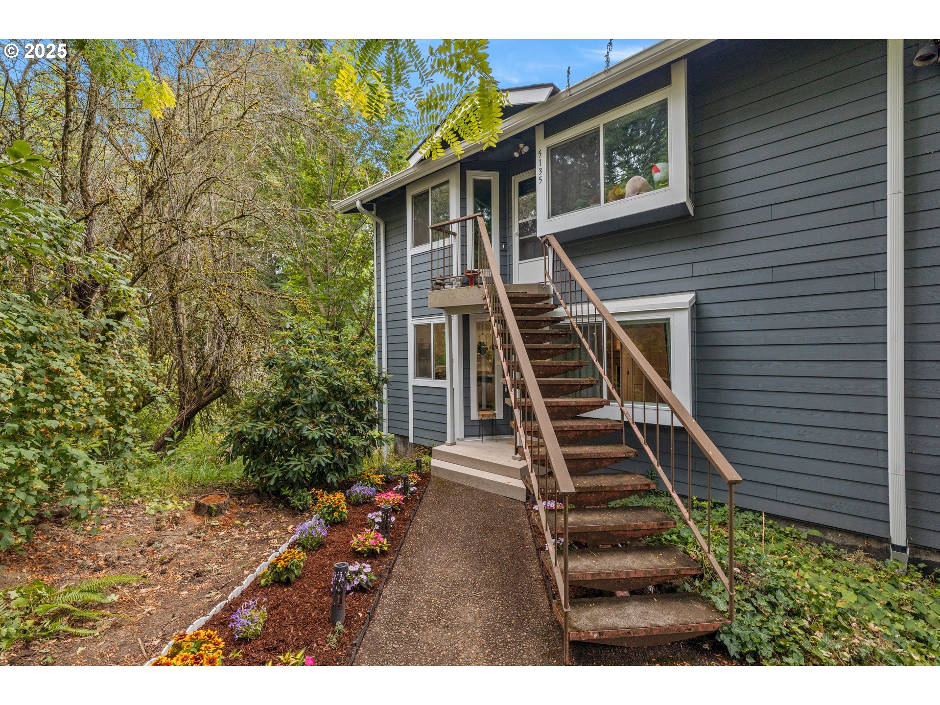 5127 Southwest Oleson Road Portland, OR 97225 - Photo 2 of 25 Gallery Image 2