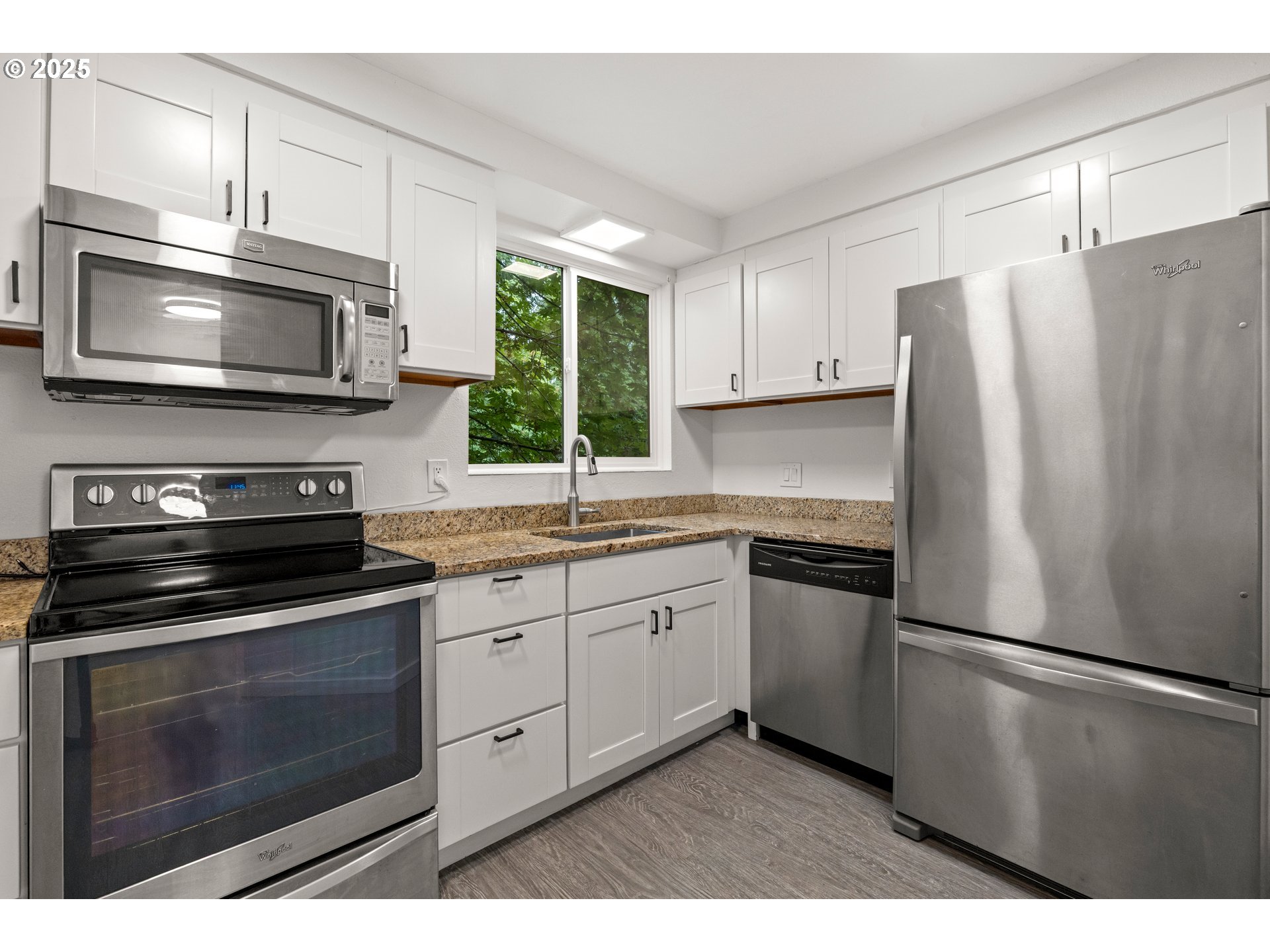 5127 Southwest Oleson Road Portland, OR 97225 - Photo 4 of 25 Gallery Image 4