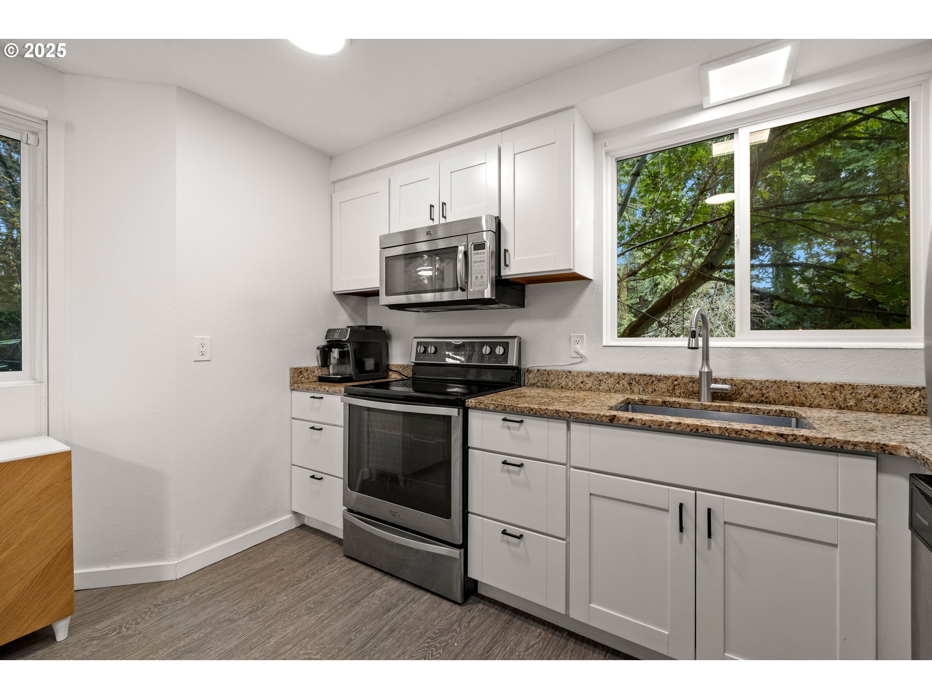 5127 Southwest Oleson Road Portland, OR 97225 - Photo 6 of 25 Gallery Image 6