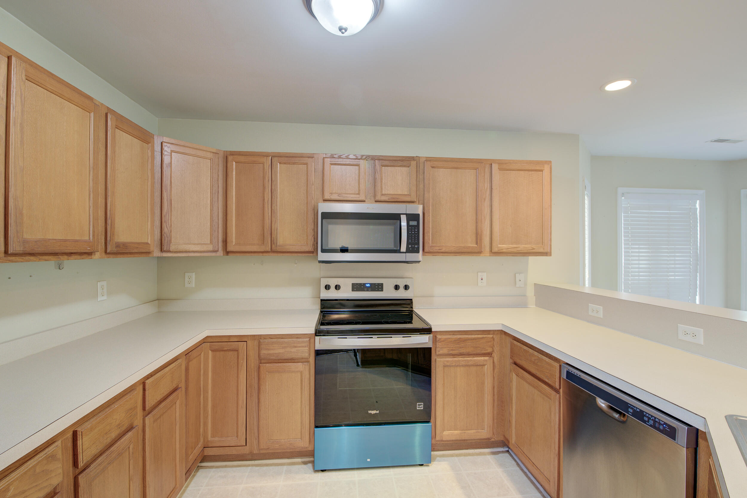 715 Oxford Road Ladson, SC 29456 - Photo 9 of 45