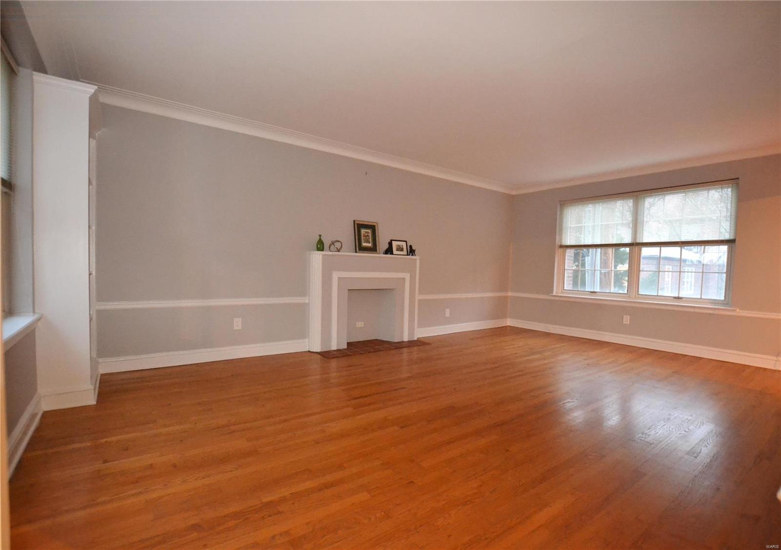 7545 Wellington Way, Unit 2B Clayton, MO 63105 - Photo 5 of 28
