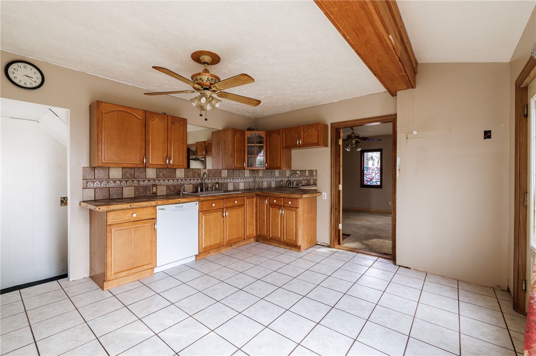 263 Fetzner Road Greece, NY 14626 - Photo 7 of 25