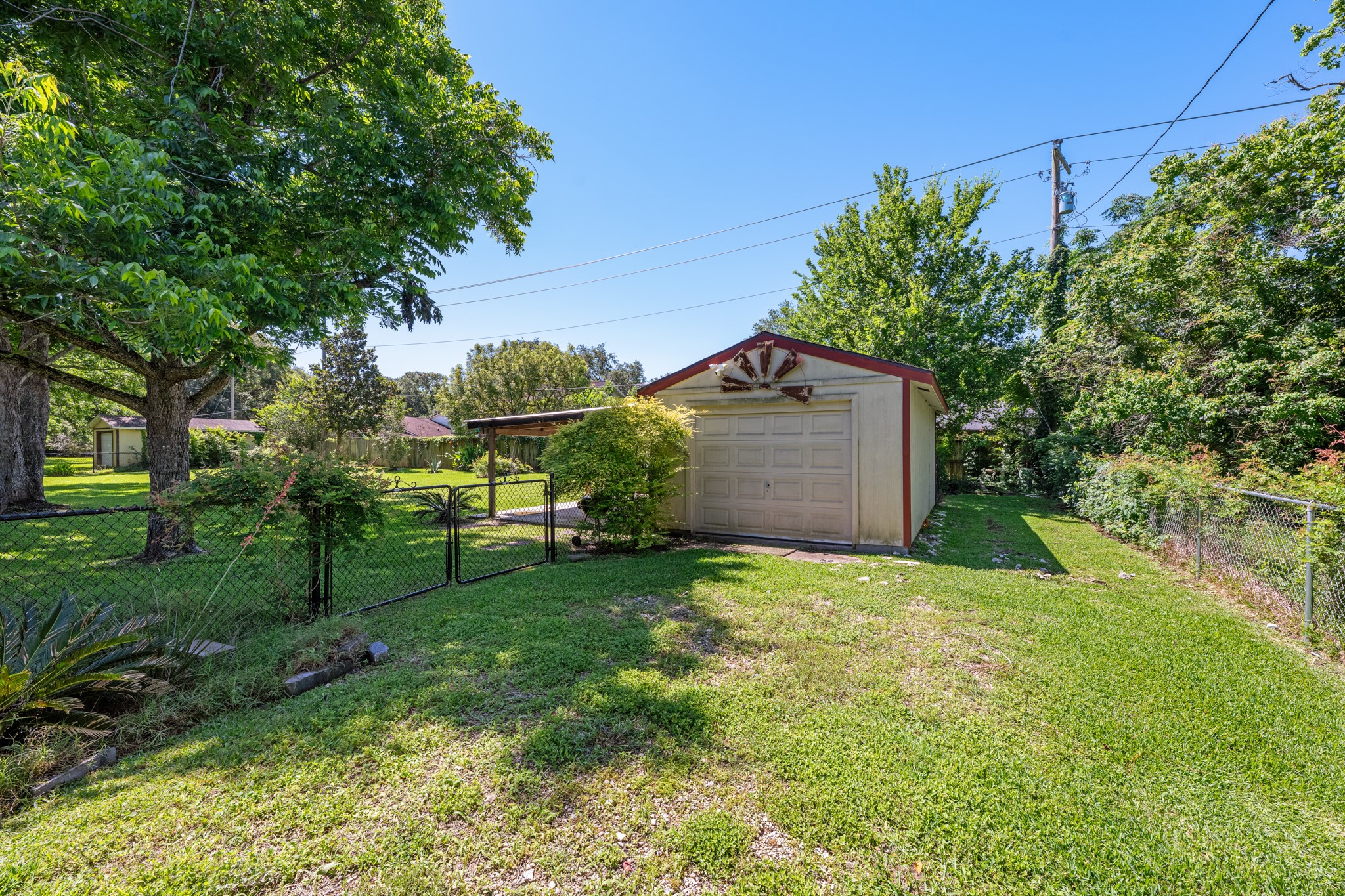 616 Cannan Drive Angleton, TX 77515 - Photo 32 of 49