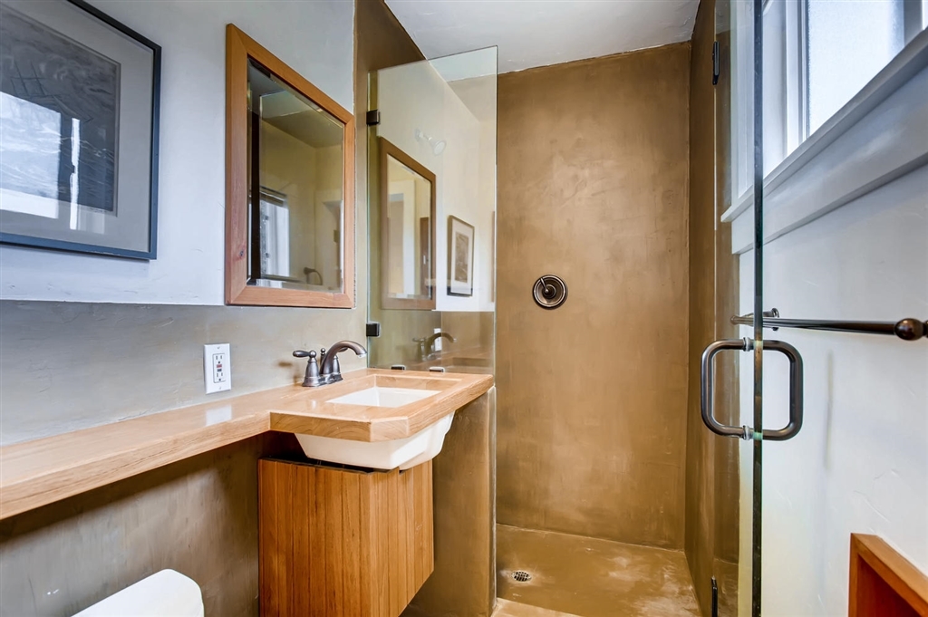 732 Avenida De San Clemente Encinitas, CA 92024 - Photo 14 of 25