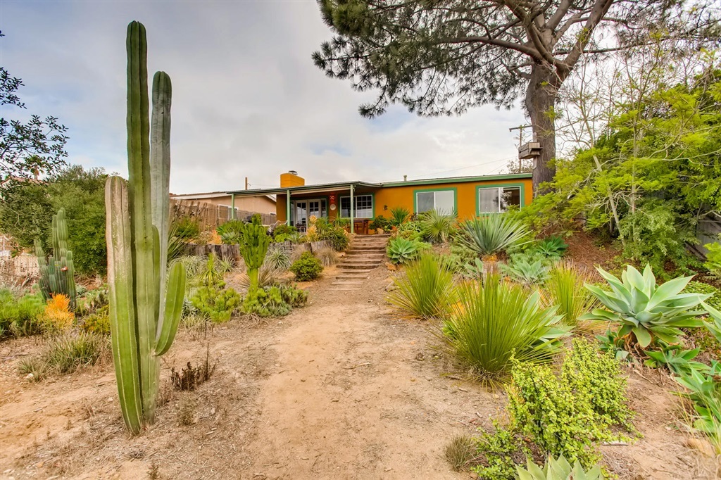 732 Avenida De San Clemente Encinitas, CA 92024 - Photo 20 of 25