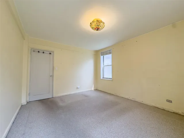 $165,000 | 5615 Netherland Avenue, Unit 1E | North Riverdale