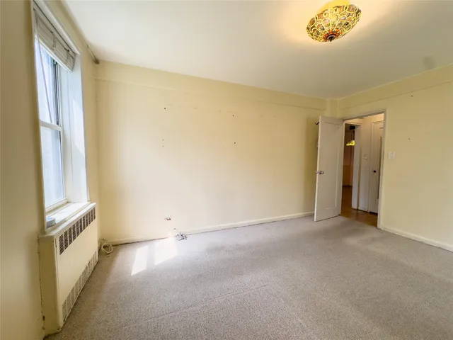 $165,000 | 5615 Netherland Avenue, Unit 1E | North Riverdale