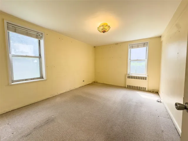 $165,000 | 5615 Netherland Avenue, Unit 1E | North Riverdale