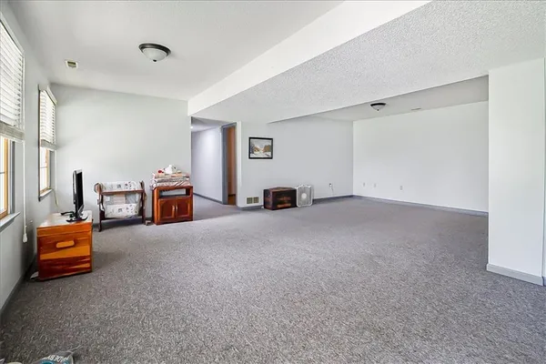 $489,000 | 40 Southwest Bb Highway, Unit 1, Warrensburg, MO 64093