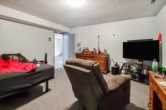 $489,000 | 40 Southwest Bb Highway, Unit 1, Warrensburg, MO 64093