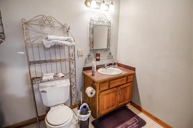 $489,000 | 40 Southwest Bb Highway, Unit 1, Warrensburg, MO 64093