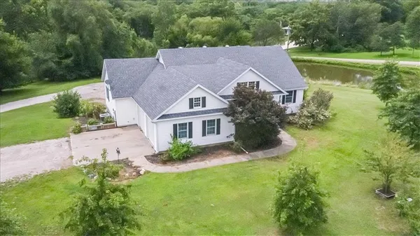 $489,000 | 40 Southwest Bb Highway, Unit 1, Warrensburg, MO 64093