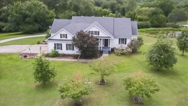 $469,900 | 40 Southwest Bb Highway, Unit 1, Warrensburg, MO 64093