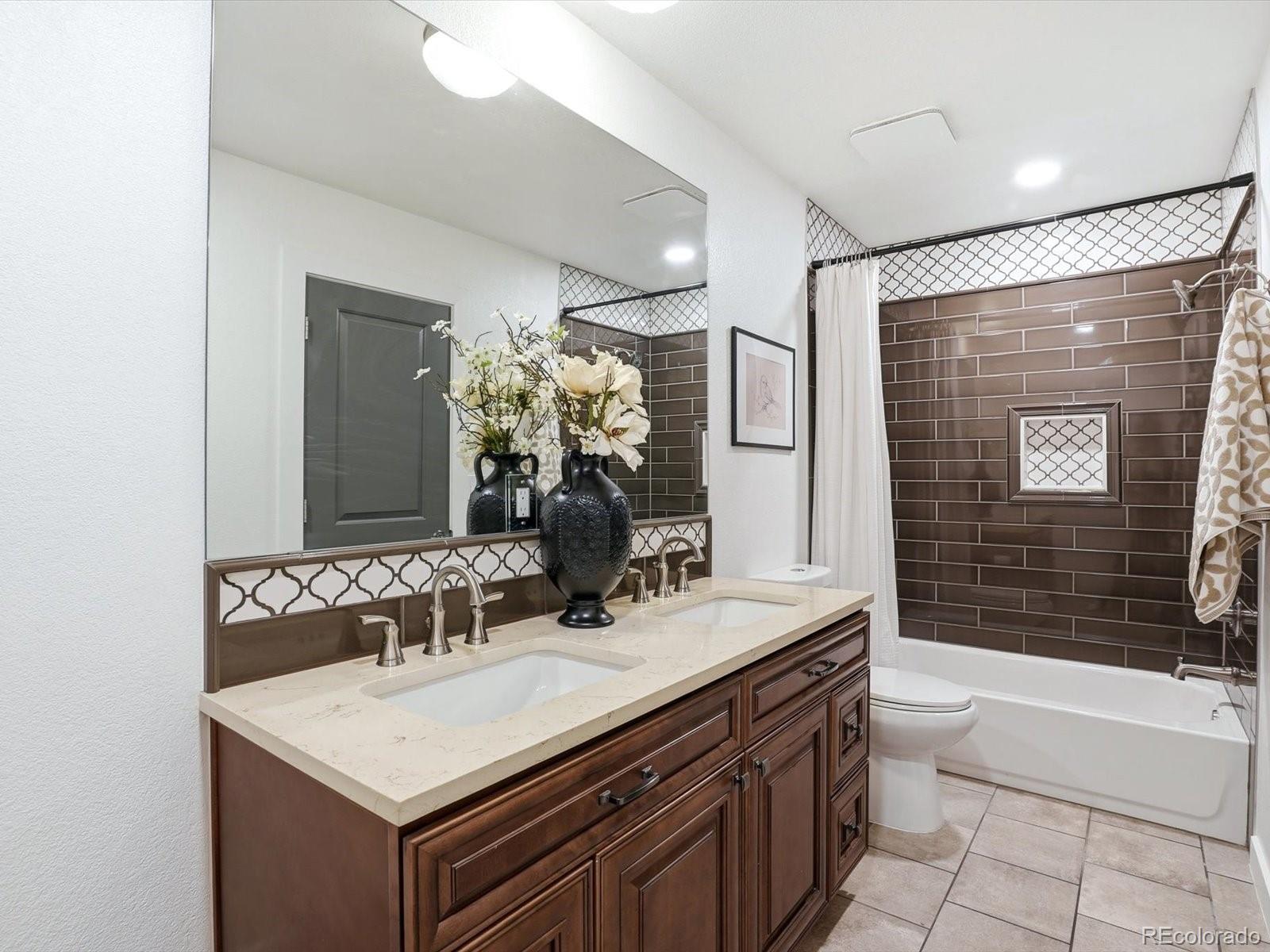 9912 Saybrook Street Highlands Ranch, CO 80126 - Photo 16 of 38 Gallery Image 16