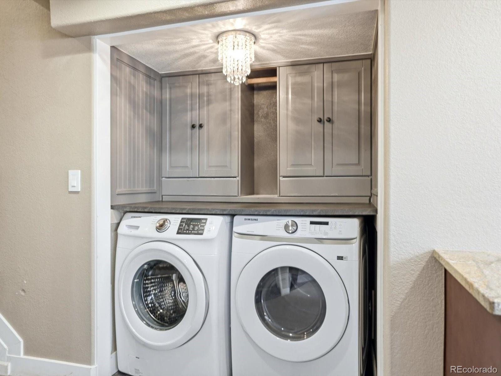 9912 Saybrook Street Highlands Ranch, CO 80126 - Photo 26 of 38 Gallery Image 26