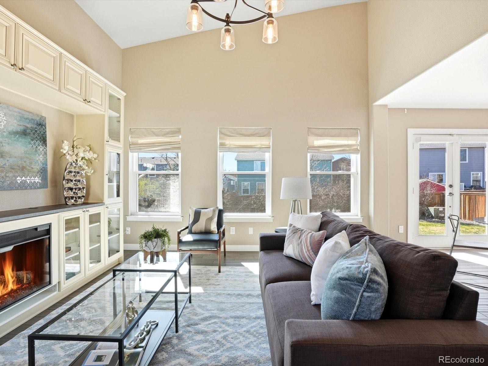 9912 Saybrook Street Highlands Ranch, CO 80126 - Photo 9 of 38 Gallery Image 9