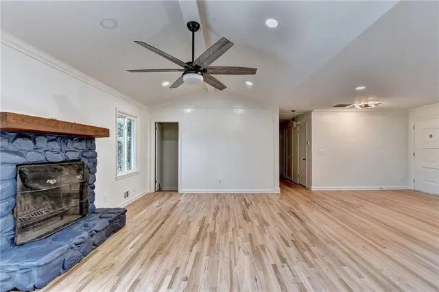 $4,300 | 6085 Glenridge Drive, Sandy Springs, GA 30328